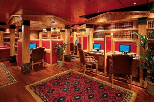 The Holmes Library & Internet Cafe