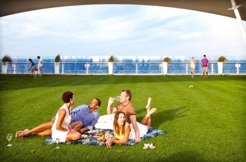 ???? Lawn Club. Sunset Bar