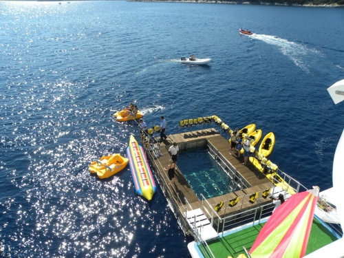 Водная платформа