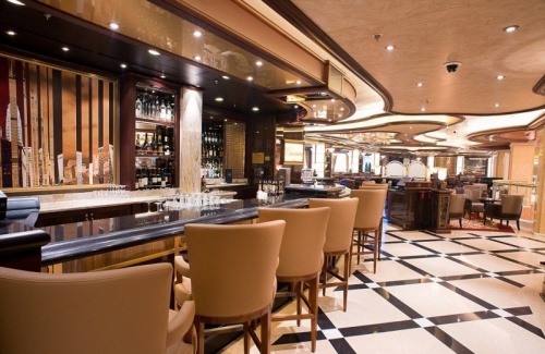 Crooners Lounge & Bar