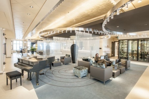 Piano Bar