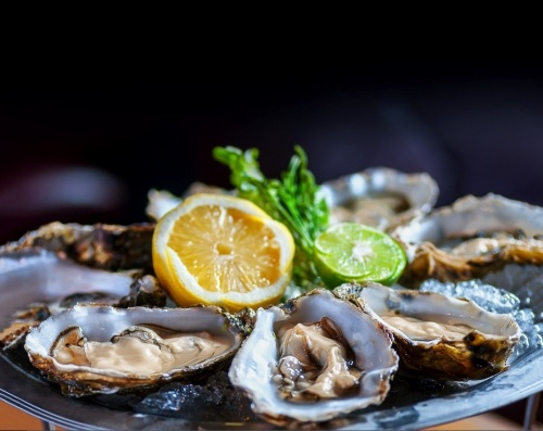 Ресторан морепродуктов Hooked Seafood