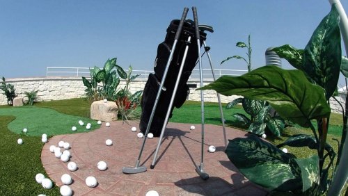 Мини-гольф